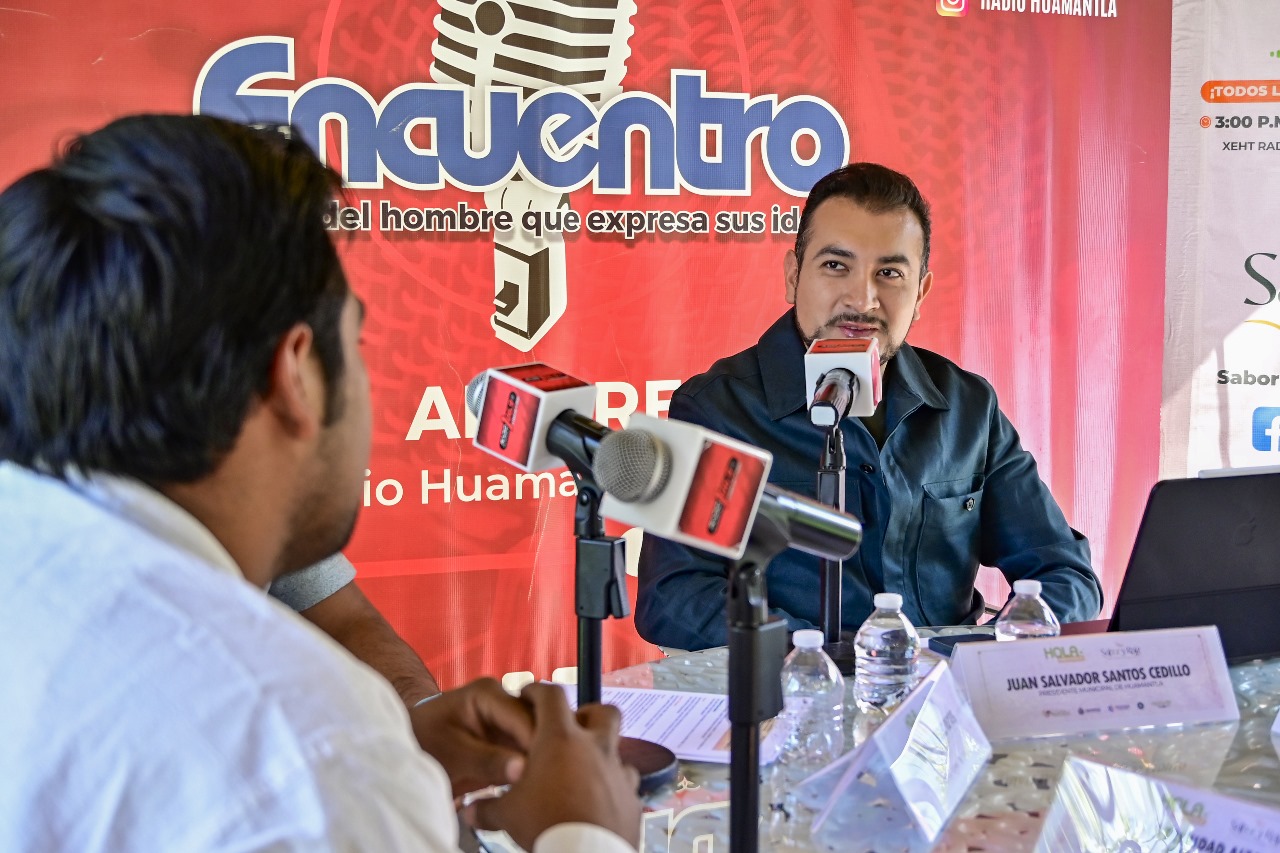 'Hola Presidente': Salvador Santos Cedillo inicia programa radiofónico